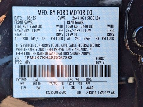 Used 2025 Ford Explorer ST-Line w/ Premium Package image 35