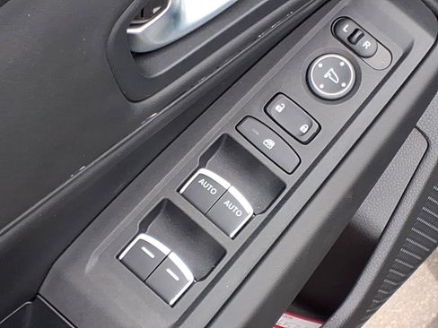 Used 2025 Honda Accord SE image 14
