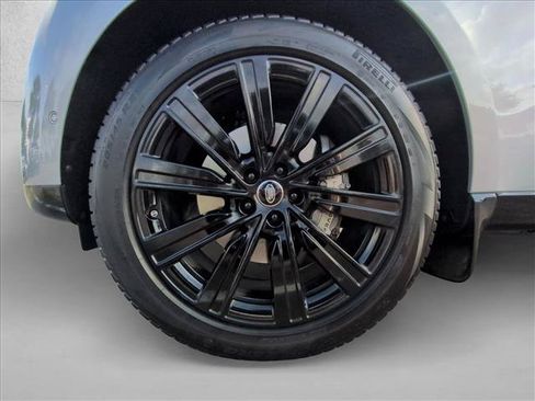 Used 2025 Land Rover Range Rover SE AWD/4WD image 26
