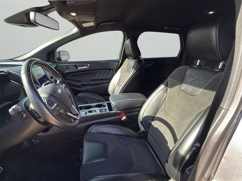 Used 2022 Ford Edge ST image 14