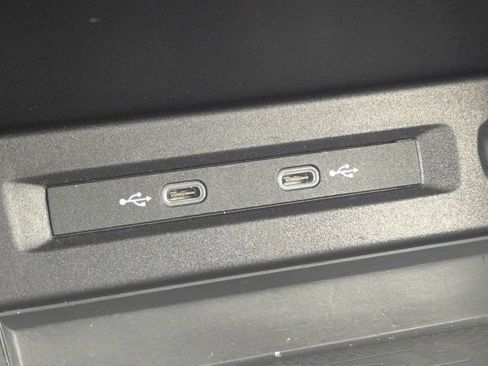 Used 2022 Volkswagen Tiguan SE R-Line FWD image 23
