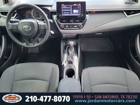 Used 2022 Toyota Corolla LE FWD image 13