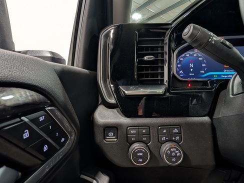 Used 2026 Chevrolet Silverado 2500 LTZ w/ Trail Boss Package AWD/4WD image 28