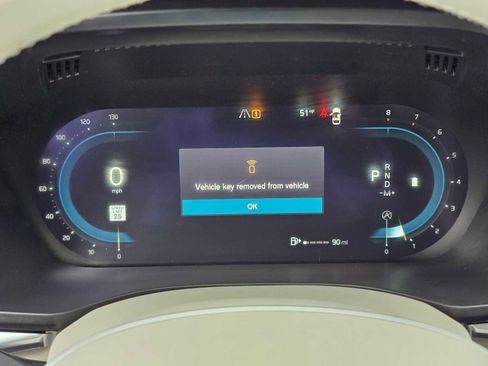 Certified 2023 Volvo XC60 B5 Ultimate w/ Climate Package image 26