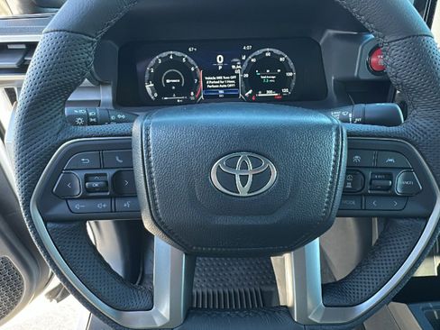 New 2025 Toyota Tacoma TRD Sport image 18