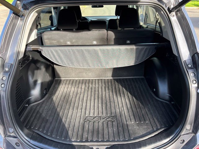 Used 2017 Toyota RAV4 XLE w/ Plus Special Value Package AWD/4WD image 10