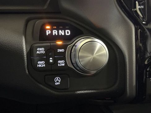New 2026 RAM 1500 Laramie AWD/4WD image 18