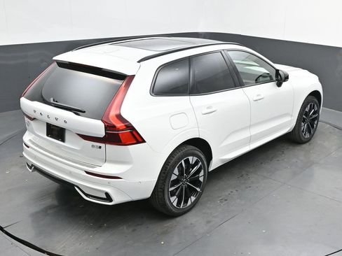 New 2026 Volvo XC60 B5 Plus w/ Protection Package Premier image 36