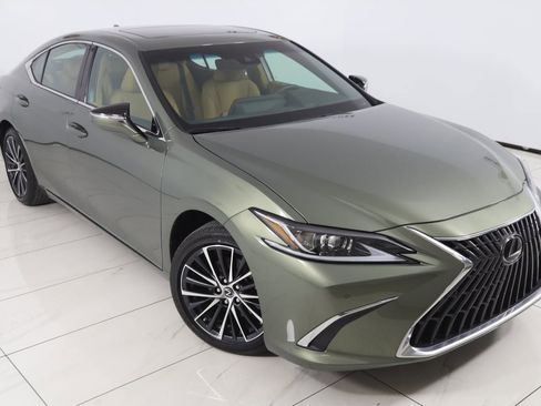 Used 2024 Lexus ES 350 w/ Premium Package image 19