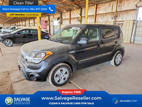 Used 2013 Kia Soul FWD image 1