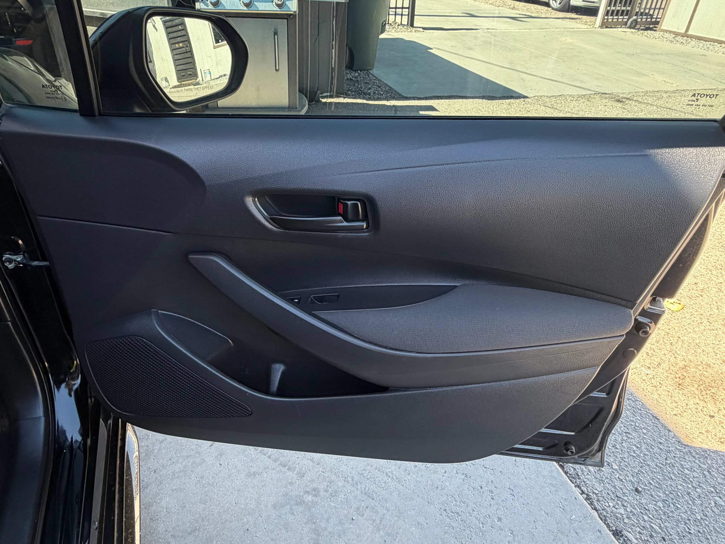 Used 2024 Toyota Corolla LE FWD image 15