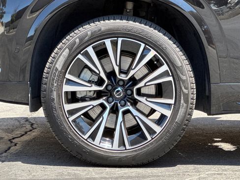 Certified 2023 Volvo XC90 T8 Plus image 35