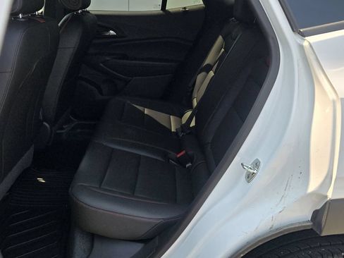 Used 2025 Chevrolet Trax RS w/ Driver Confidence Package FWD image 6