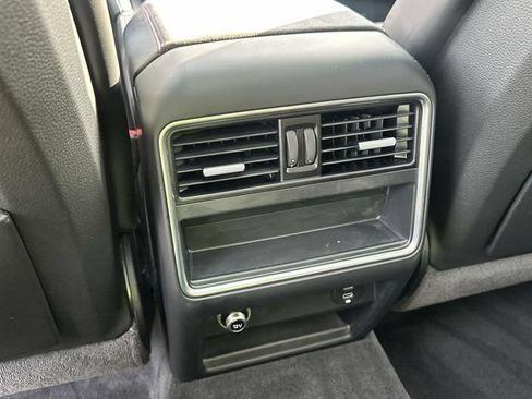 Used 2021 Porsche Cayenne GTS w/ Premium Package AWD/4WD image 18
