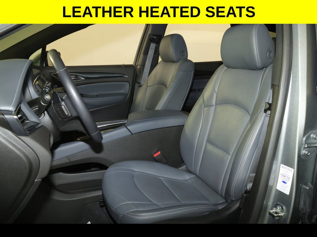 Used 2024 Buick Enclave Essence w/ Sport Touring Edition FWD image 3