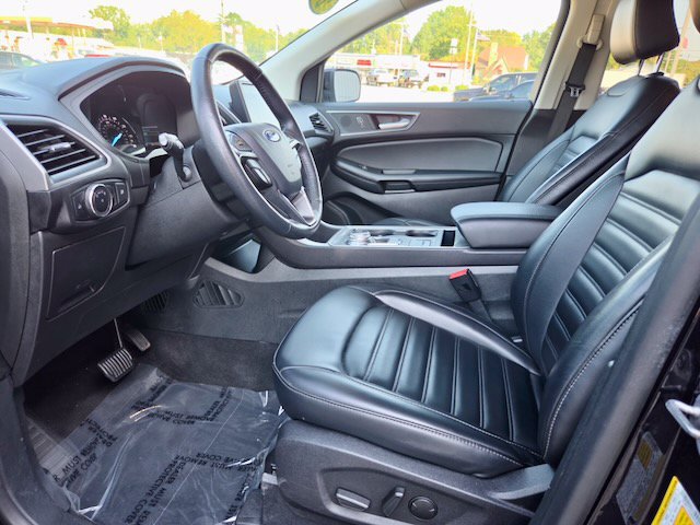 Used 2024 Ford Edge SEL AWD/4WD image 13
