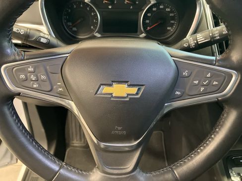 Used 2022 Chevrolet Equinox LT image 15