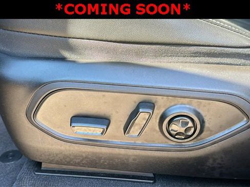 Used 2023 Jeep Grand Cherokee 30th Anniversary image 10