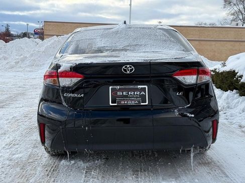 Used 2025 Toyota Corolla LE image 4