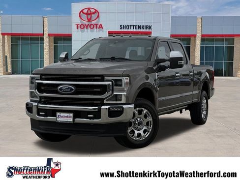 Used 2022 Ford F250 King Ranch w/ King Ranch Ultimate Package AWD/4WD image 1
