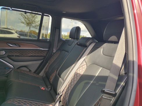 Used 2022 Jeep Grand Cherokee Summit w/ Advanced Protech Group IV image 17