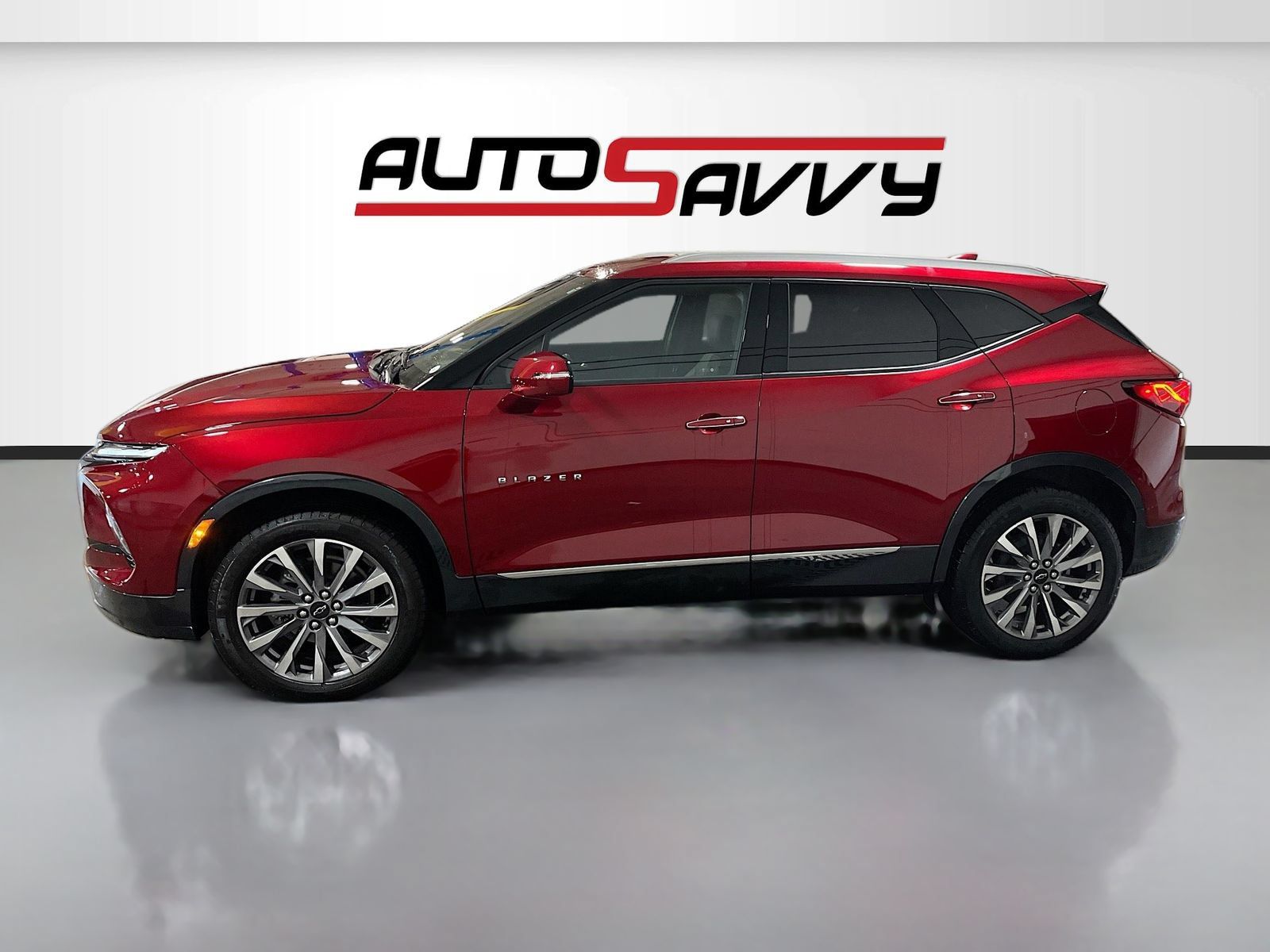 Used 2025 Chevrolet Blazer Premier w/ Driver Confidence II Package AWD/4WD image 4