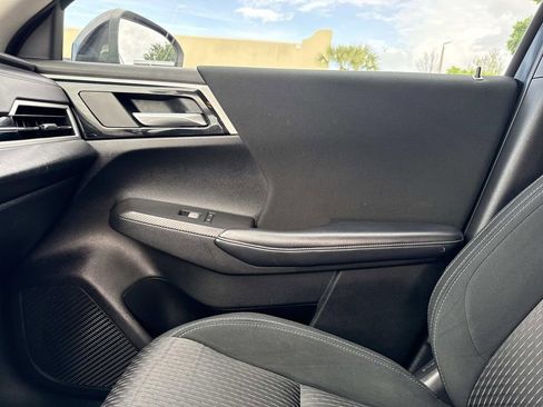 Used 2023 Mitsubishi Outlander ES FWD image 24