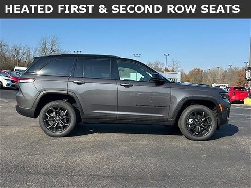 New 2025 Jeep Grand Cherokee Limited AWD/4WD image 4