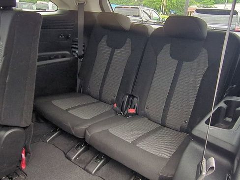 Used 2023 Kia Sorento LX FWD image 15