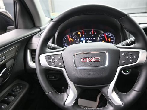Used 2023 GMC Terrain SLT w/ Infotainment Package II image 8