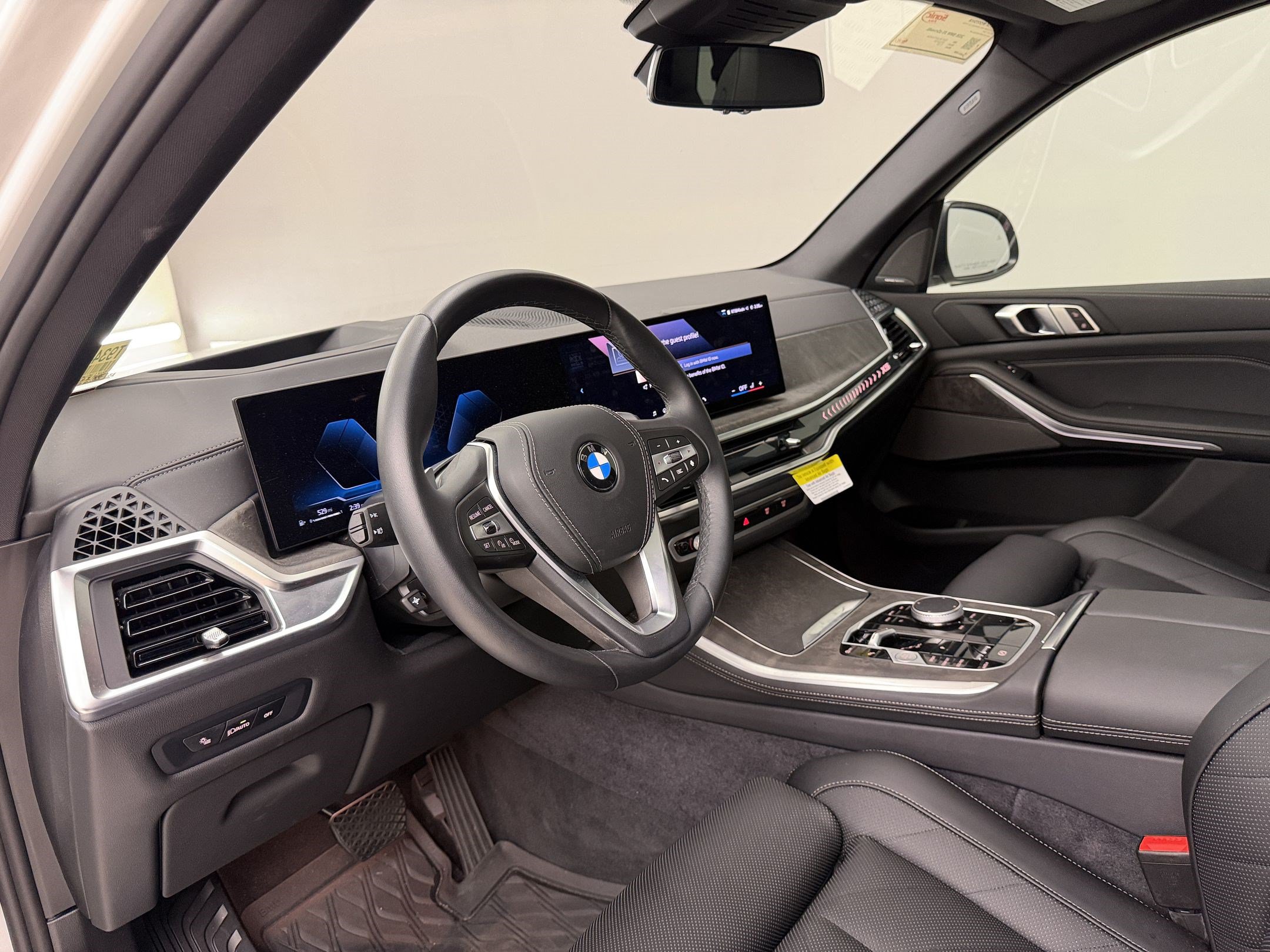 Used 2026 BMW X5 sDrive40i w/ Premium Package RWD image 4