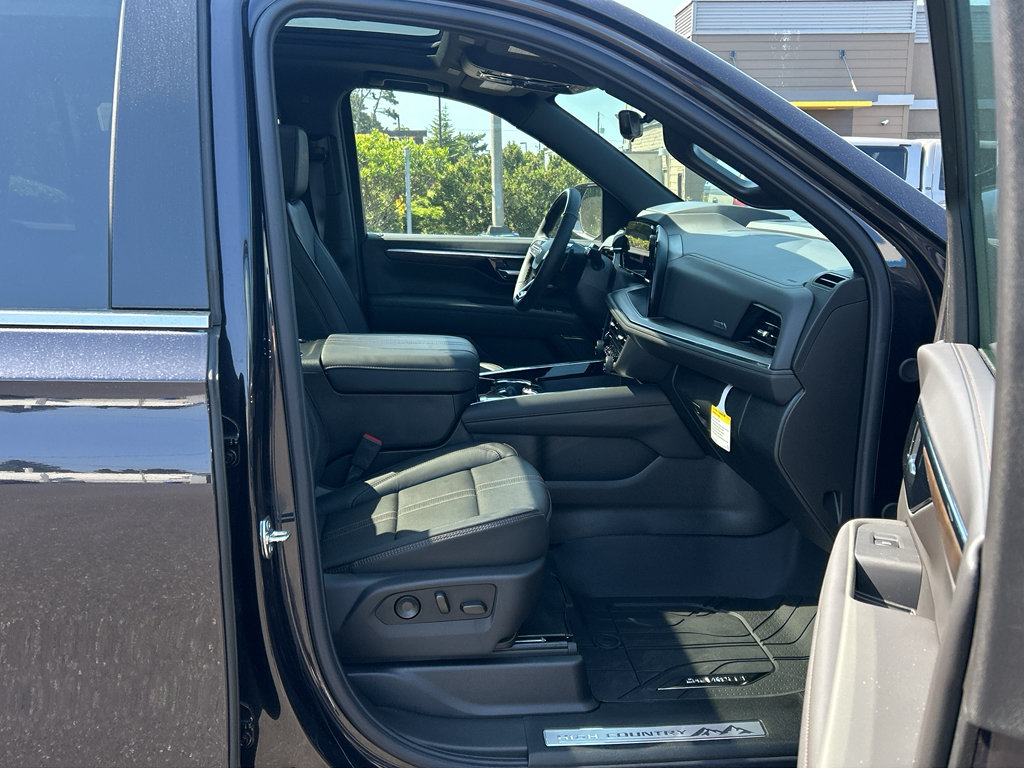New 2026 Chevrolet Tahoe High Country AWD/4WD image 30
