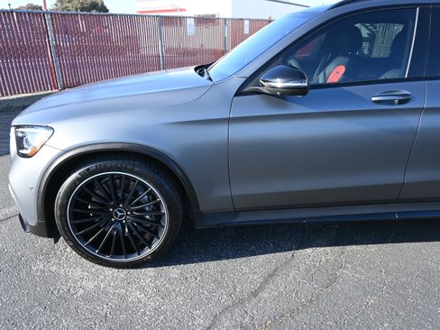 Used 2020 Mercedes-Benz GLC 63 AMG 4MATIC image 25