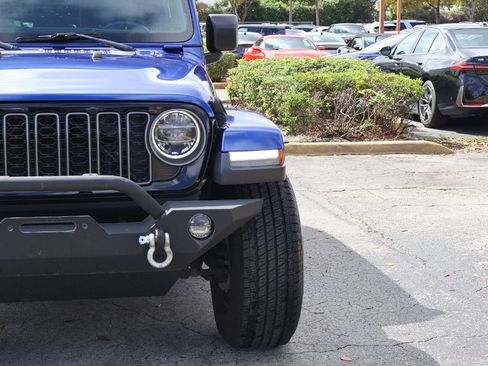 Used 2019 Jeep Wrangler Unlimited Sahara image 11