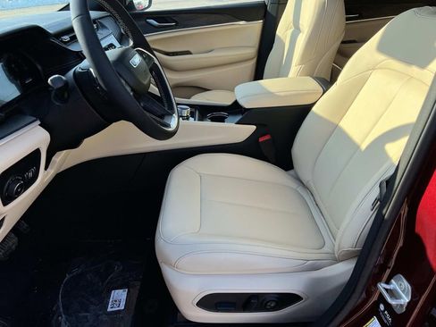 New 2026 Jeep Grand Cherokee L Limited image 12