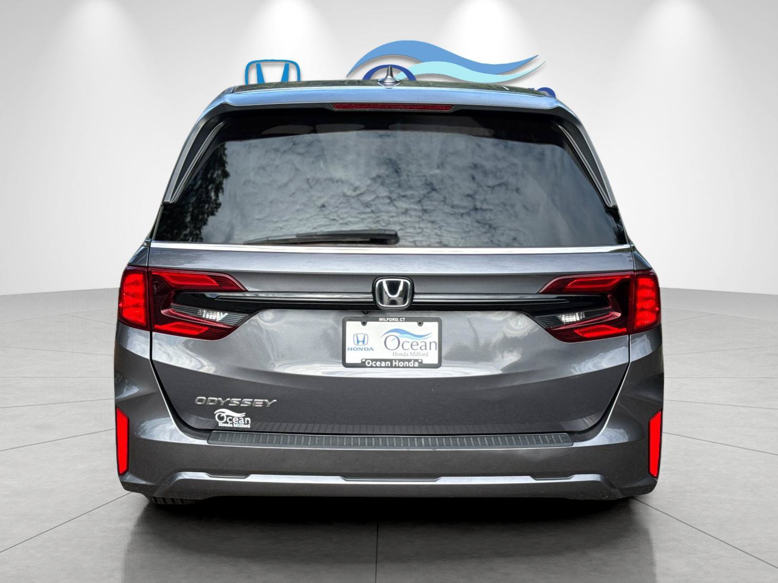 Used 2025 Honda Odyssey EX-L image 4