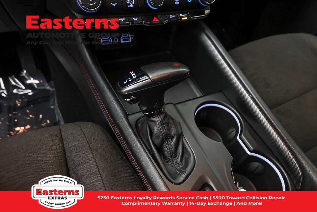 Used 2025 Dodge Durango GT RWD image 14