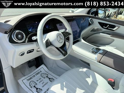 Used 2023 Mercedes-Benz EQS 580 4MATIC SUV image 24