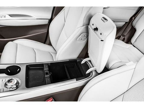New 2026 Genesis GV70 2.5T Advanced AWD/4WD image 11