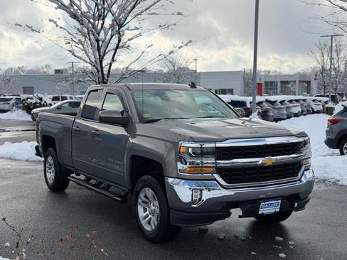 Used 2017 Chevrolet Silverado 1500 LT w/ All Star Edition image 3