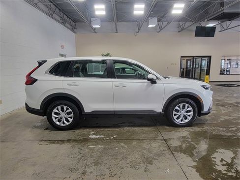 Used 2023 Honda CR-V LX image 5