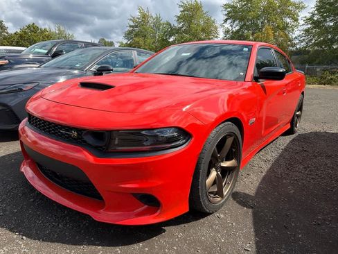 Used 2023 Dodge Charger Scat Pack w/ Plus Group RWD image 3
