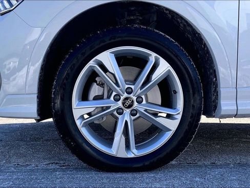 Used 2023 Audi Q3 2.0T Premium Plus w/ Premium Plus Package image 11