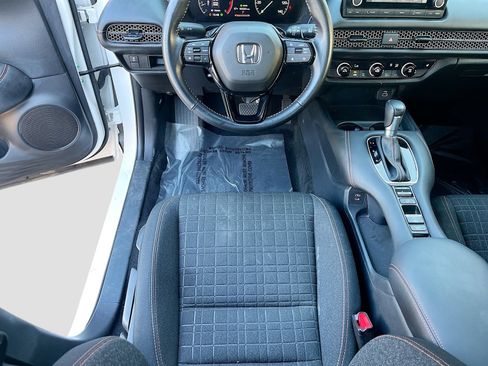 Used 2025 Honda HR-V Sport image 21