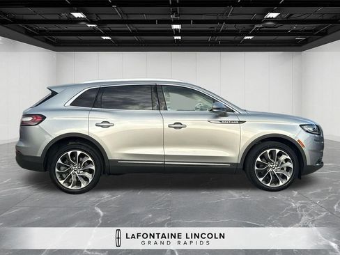 Certified 2023 Lincoln Nautilus Reserve AWD/4WD image 6