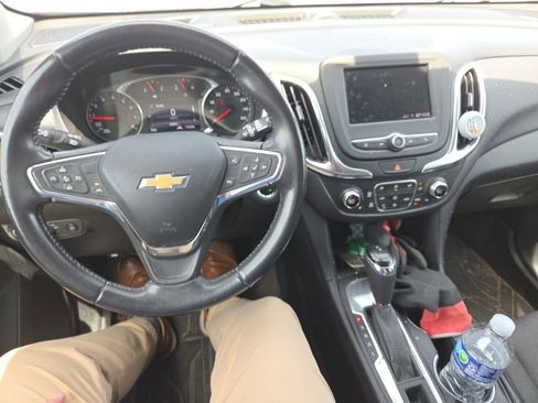 Used 2020 Chevrolet Equinox LT FWD image 22