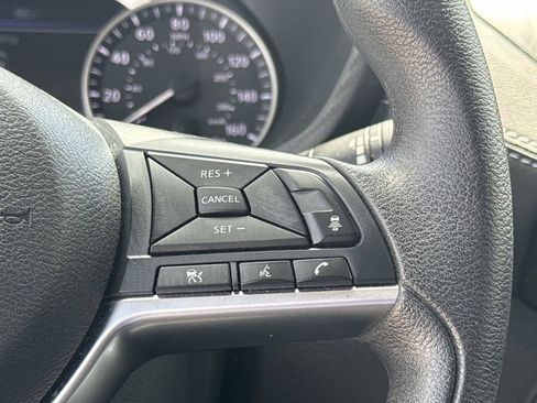 Certified 2024 Nissan Sentra SV FWD image 27