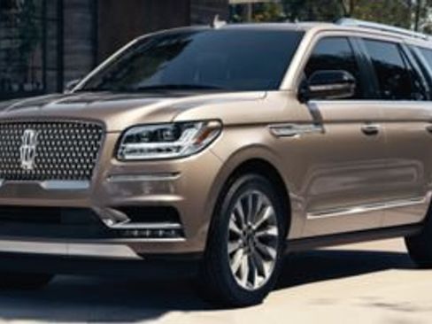 Used 2019 Lincoln Navigator Reserve image 1