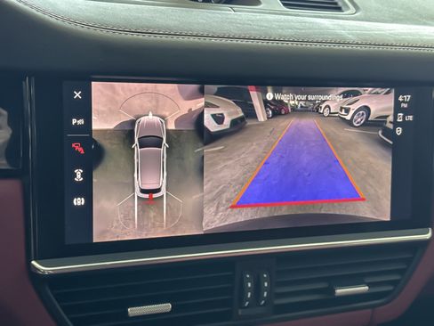 Certified 2023 Porsche Cayenne Platinum Edition image 20