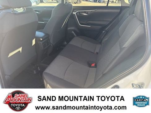 Used 2021 Toyota RAV4 XLE image 14